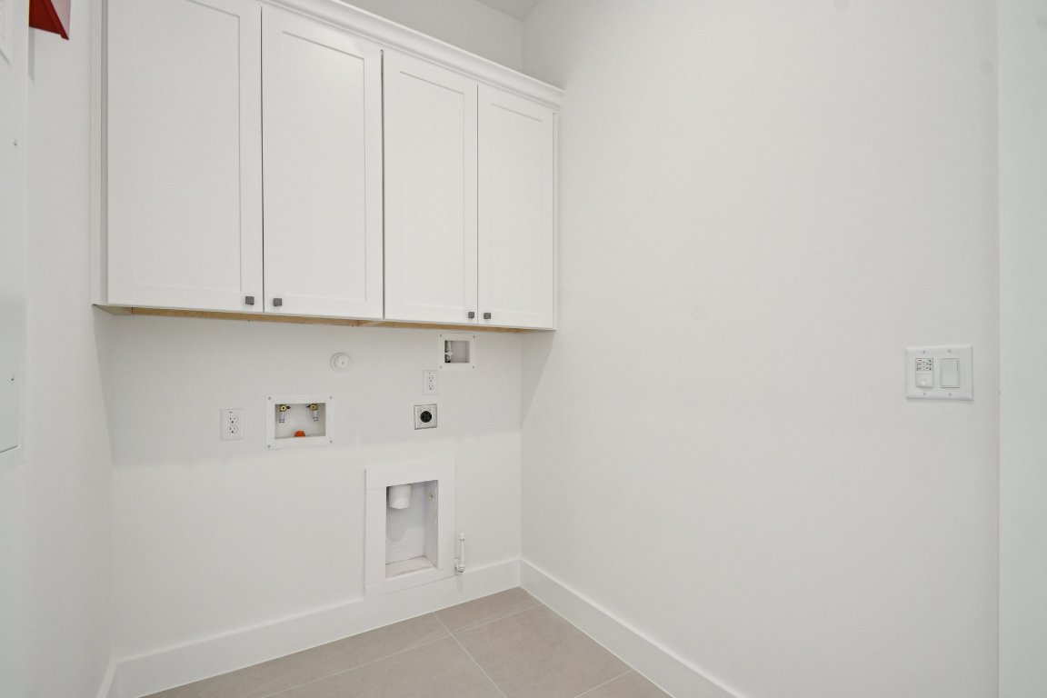 5903 Moondust Lane Austin, TX 78730 - Photo 20 of 37 a view of cupboard