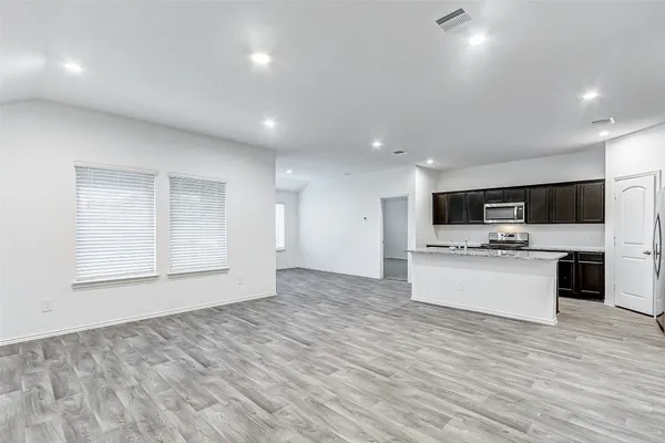 $1,900 | 14220 Dream Road, New Caney, TX 77357