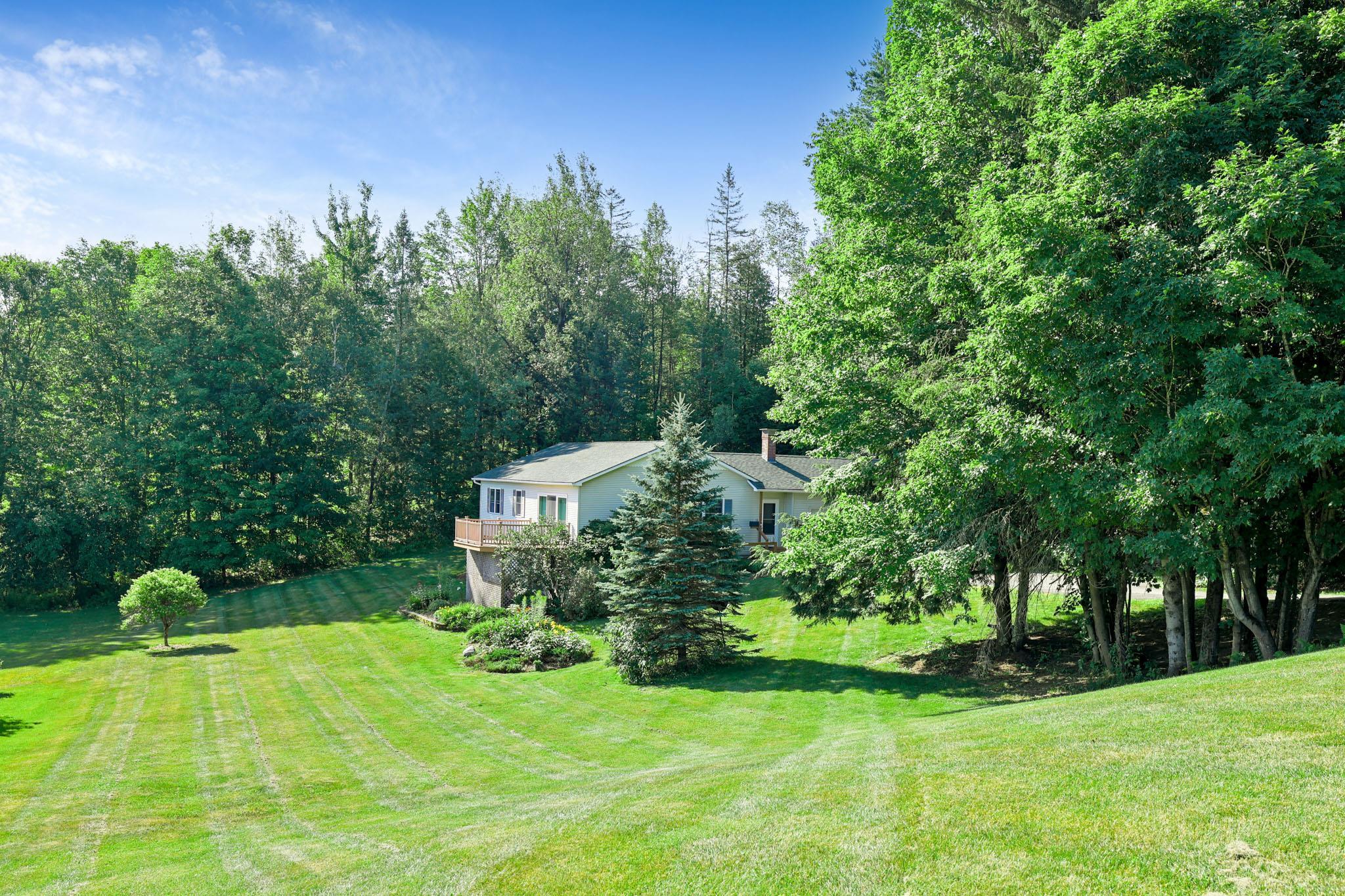159 Brooks Street Newport, VT 05855 - Photo 5 of 58 Gallery Image 5