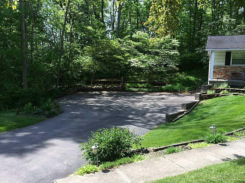 1615 Winding Trail Springfield, OH 45503 - Photo 2 of 5