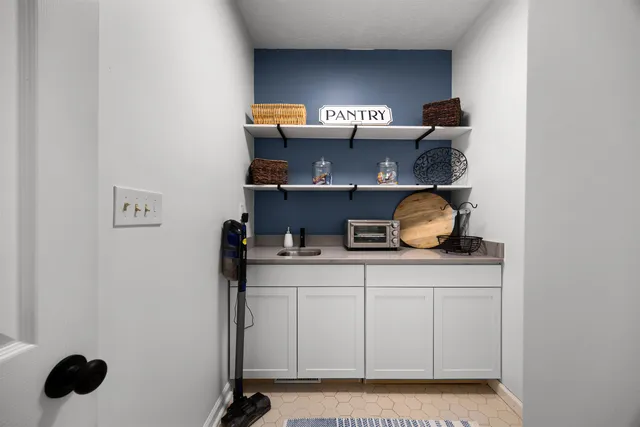 $585,000 | 70 Point Clear Cove, Savannah, TN 38372