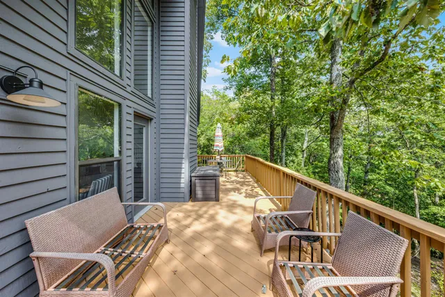 $585,000 | 70 Point Clear Cove, Savannah, TN 38372