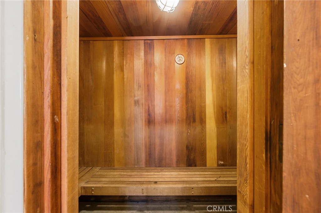 1 3rd Place, Unit 2 Long Beach, CA 90802 - Photo 25 of 55 a view of small space