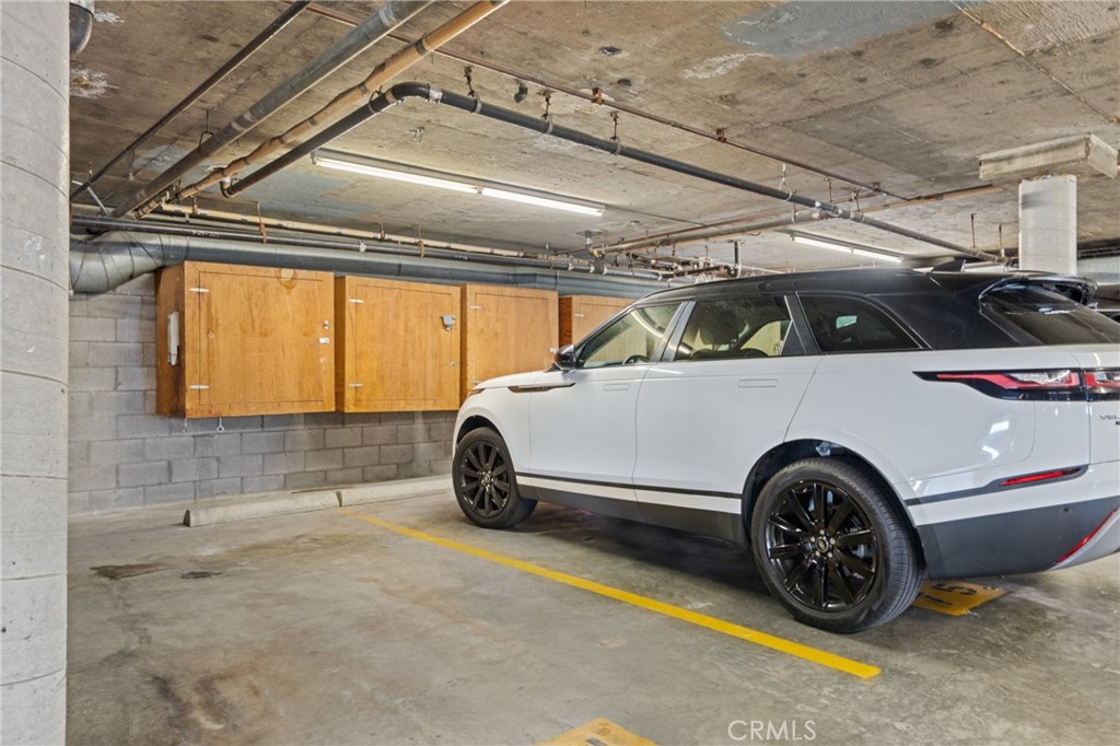 1 3rd Place, Unit 2 Long Beach, CA 90802 - Photo 28 of 55 a view of car garage