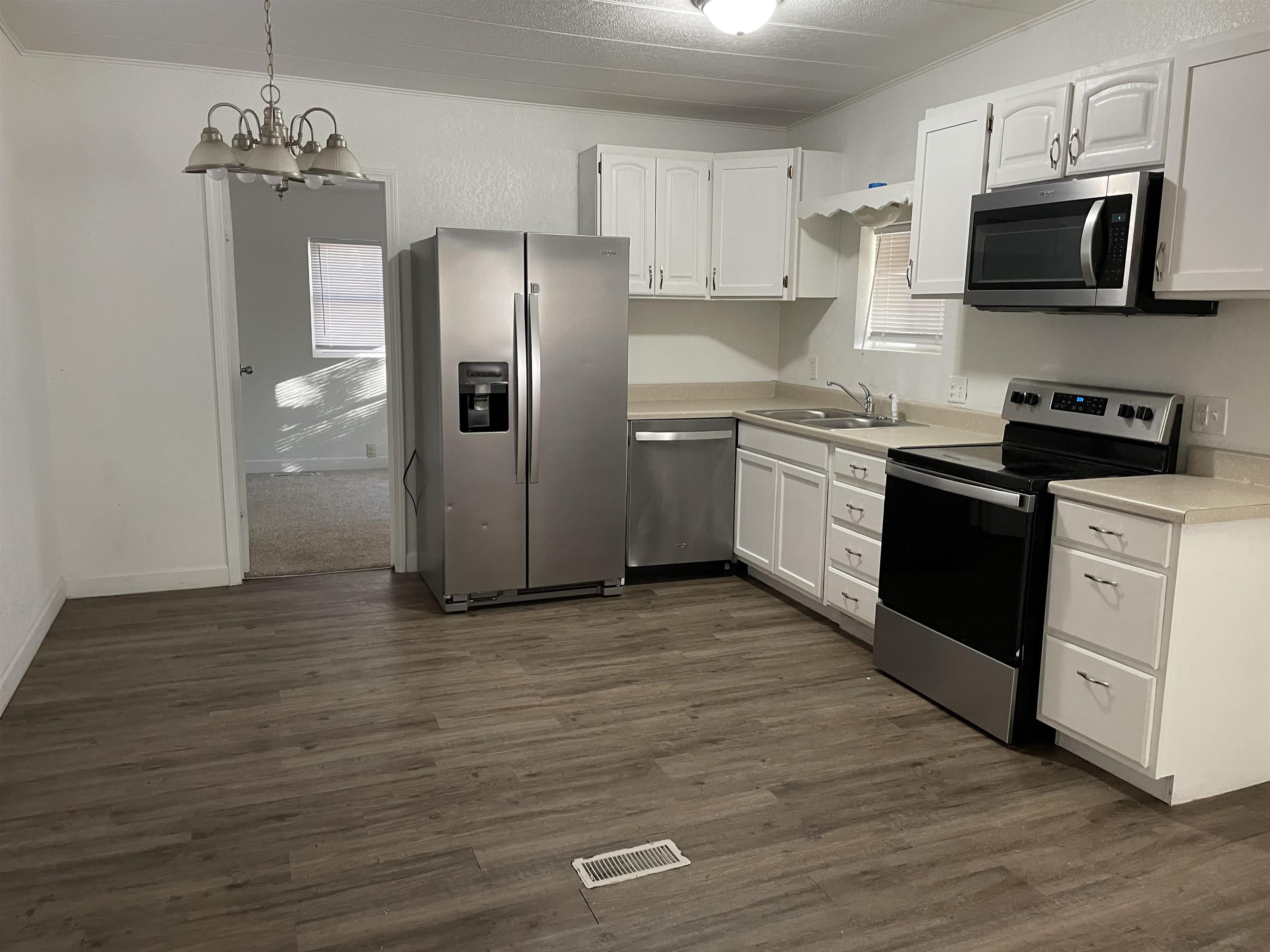 5801 East Sandhill Road Mulvane, KS 67110 - Photo 9 of 23