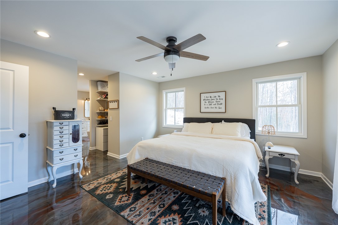 816 Table Rock Road Marietta, SC 29661 - Photo 17 of 32