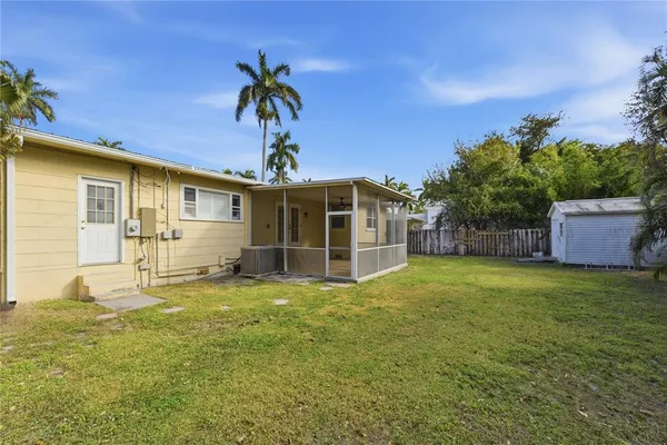 $350,000 | 1420 Maravilla Avenue, Fort Myers, FL 33901