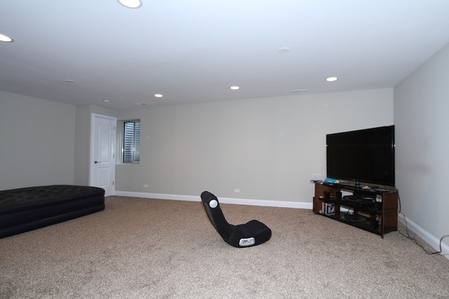 567 Old Barn Road, Unit 567 Lake Barrington, IL 60010 - Photo 16 of 20