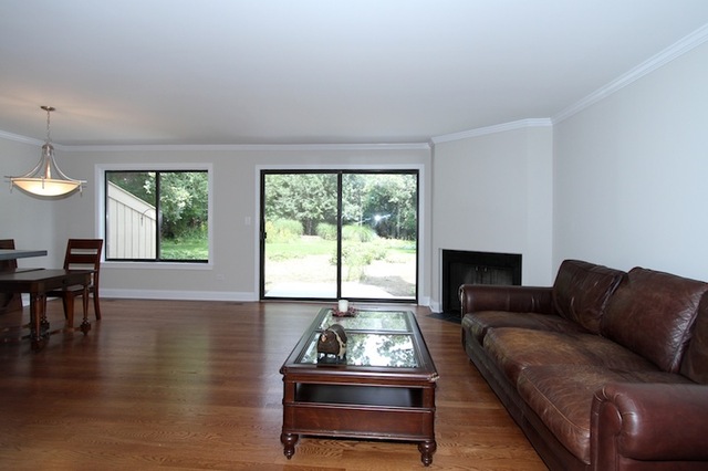 567 Old Barn Road, Unit 567 Lake Barrington, IL 60010 - Photo 3 of 20