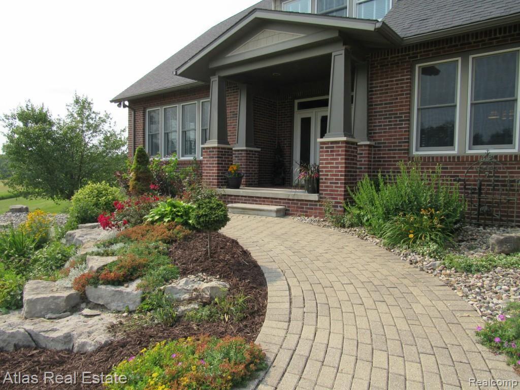 9071 Horton Road Goodrich, MI 48438 - Photo 3 of 28 IMG_1408.jpg
