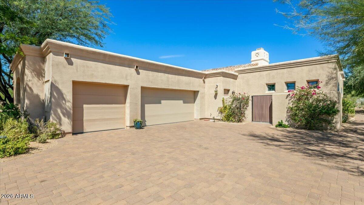25255 North Ranch Gate Road Scottsdale, AZ 85255 - Photo 38 of 58 03-Driveway Views