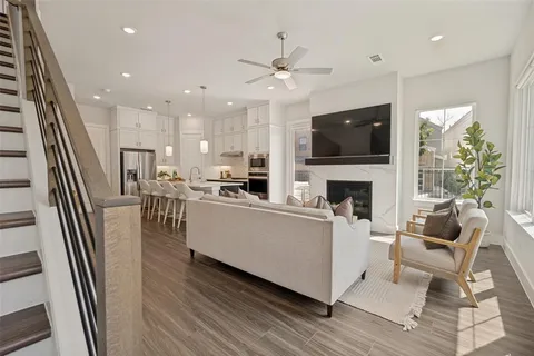 $599,900 | 8218 Manoa Drive, Dallas, TX 75231