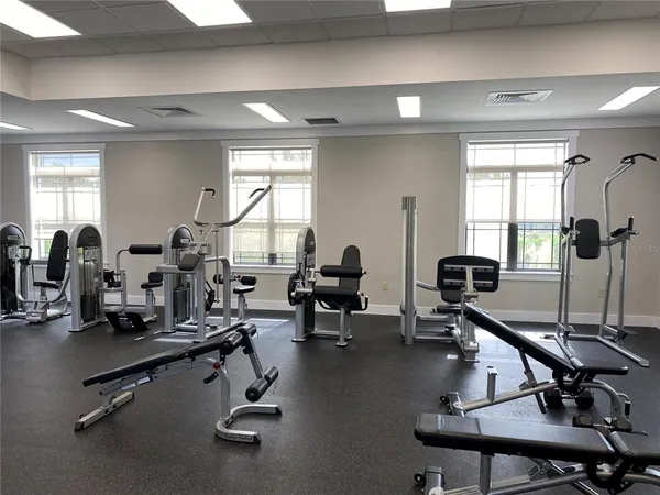 $2,400 | 5562 Superior Drive, Lakeland, FL 33805