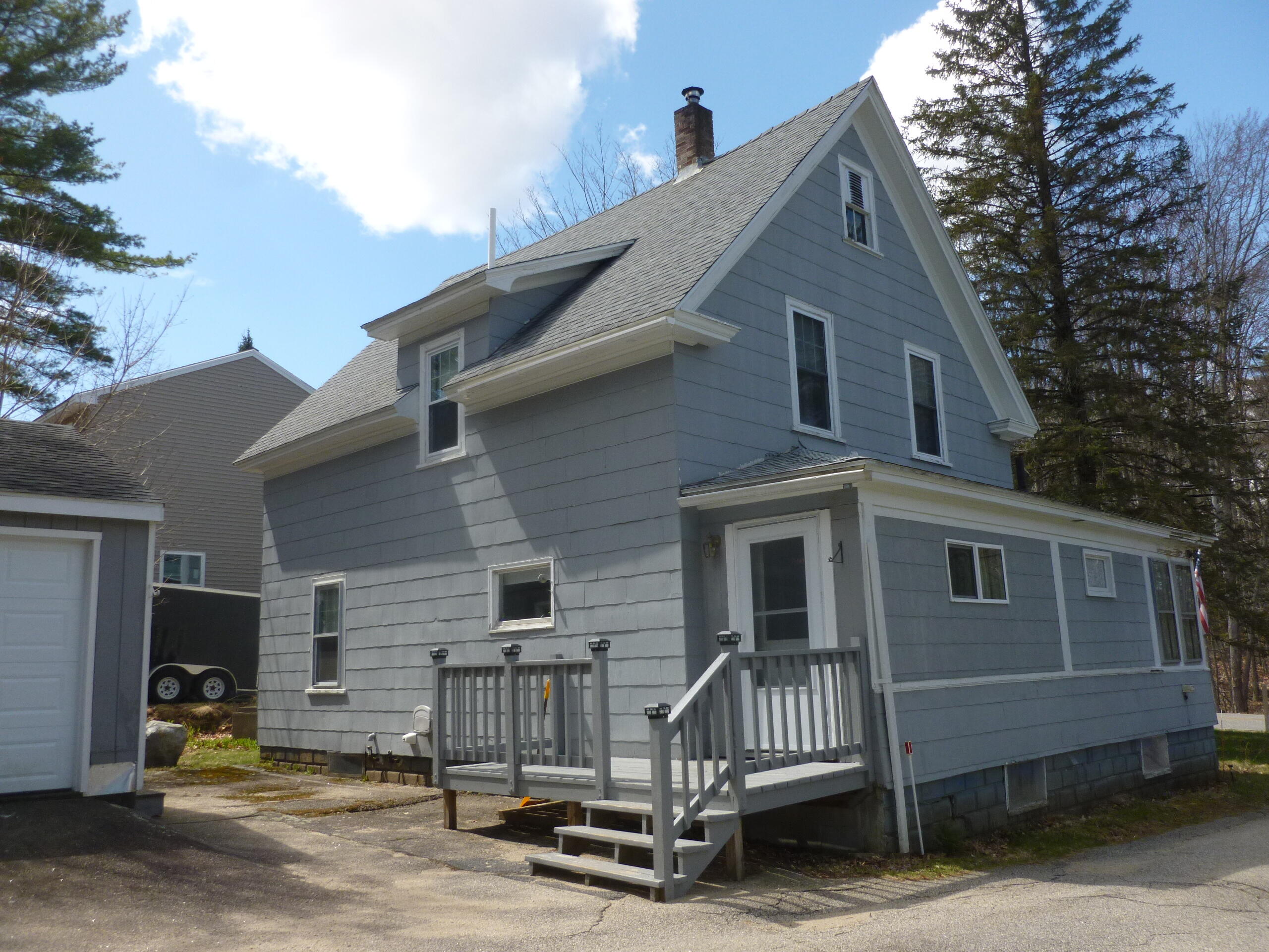 94 Oak Street Springvale, ME 04083 - Photo 3 of 15 3