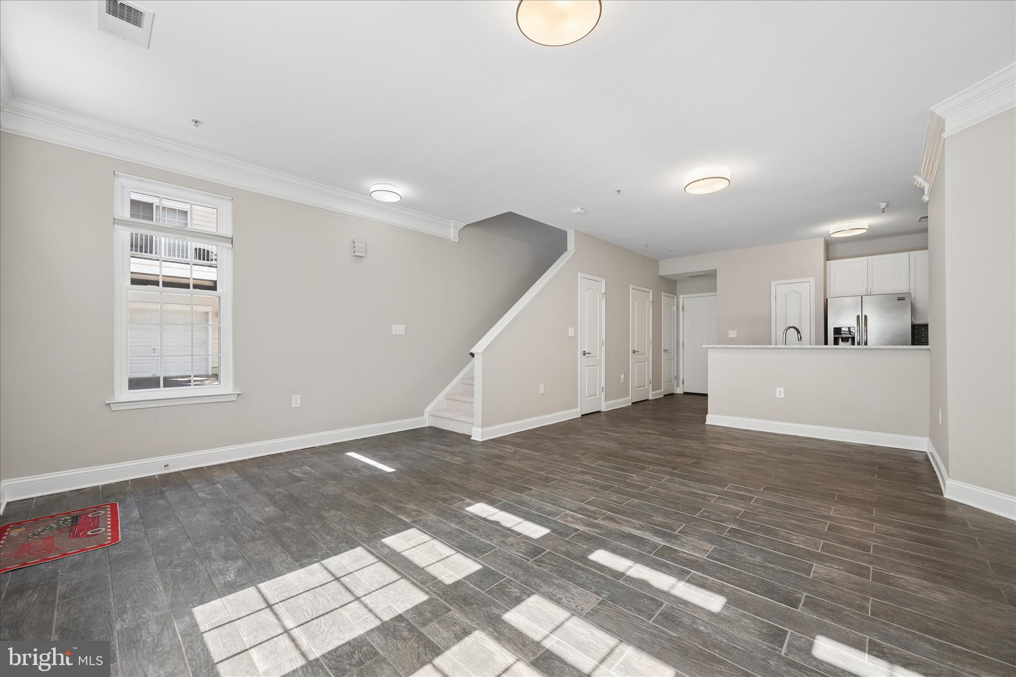 123 Bucksfield Road, Unit 123 Gaithersburg, MD 20878 - Photo 4 of 49 Living Room
