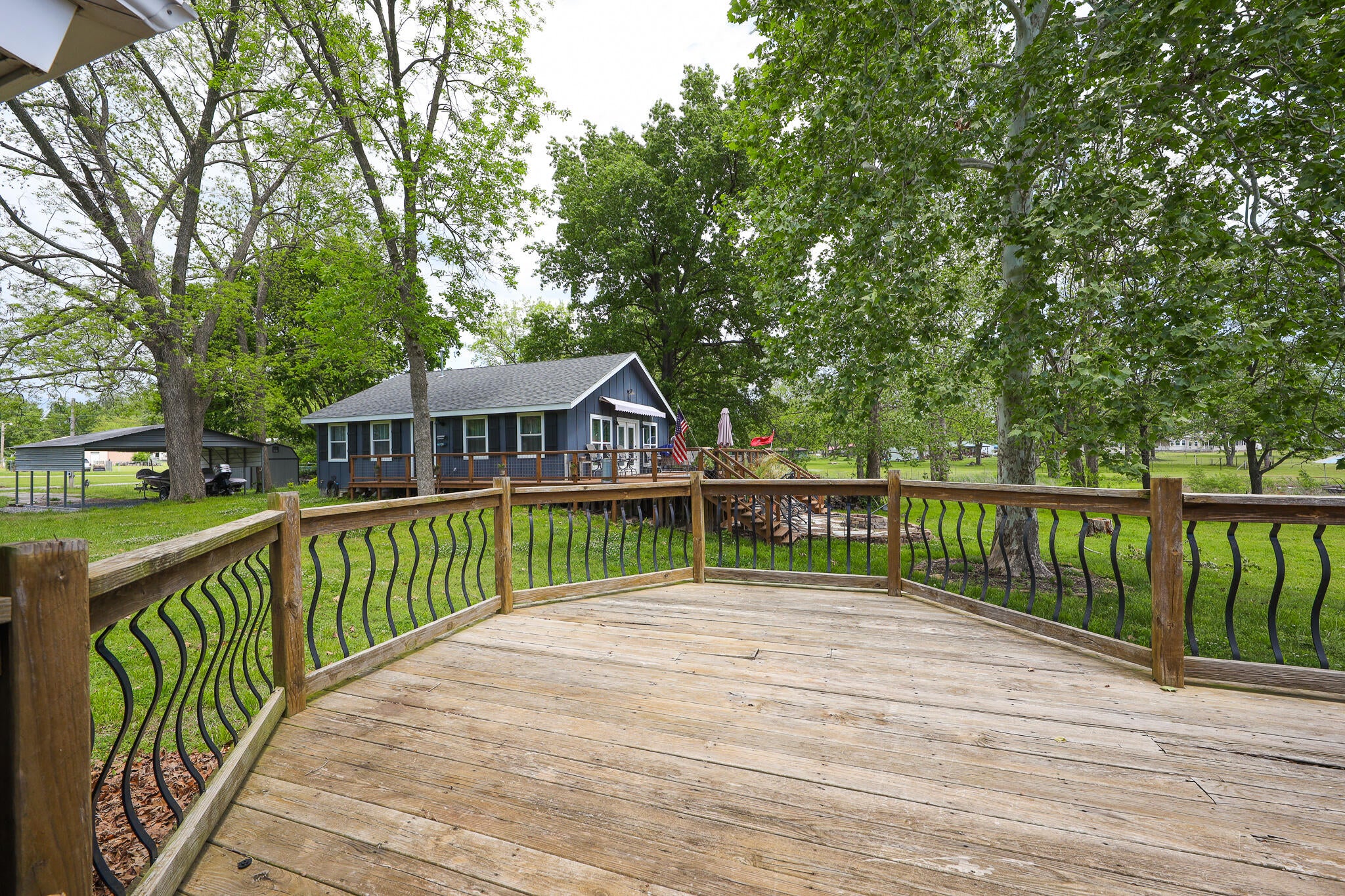 25700 South 608 Road Grove, OK 74344 - Photo 4 of 21 Large Deck