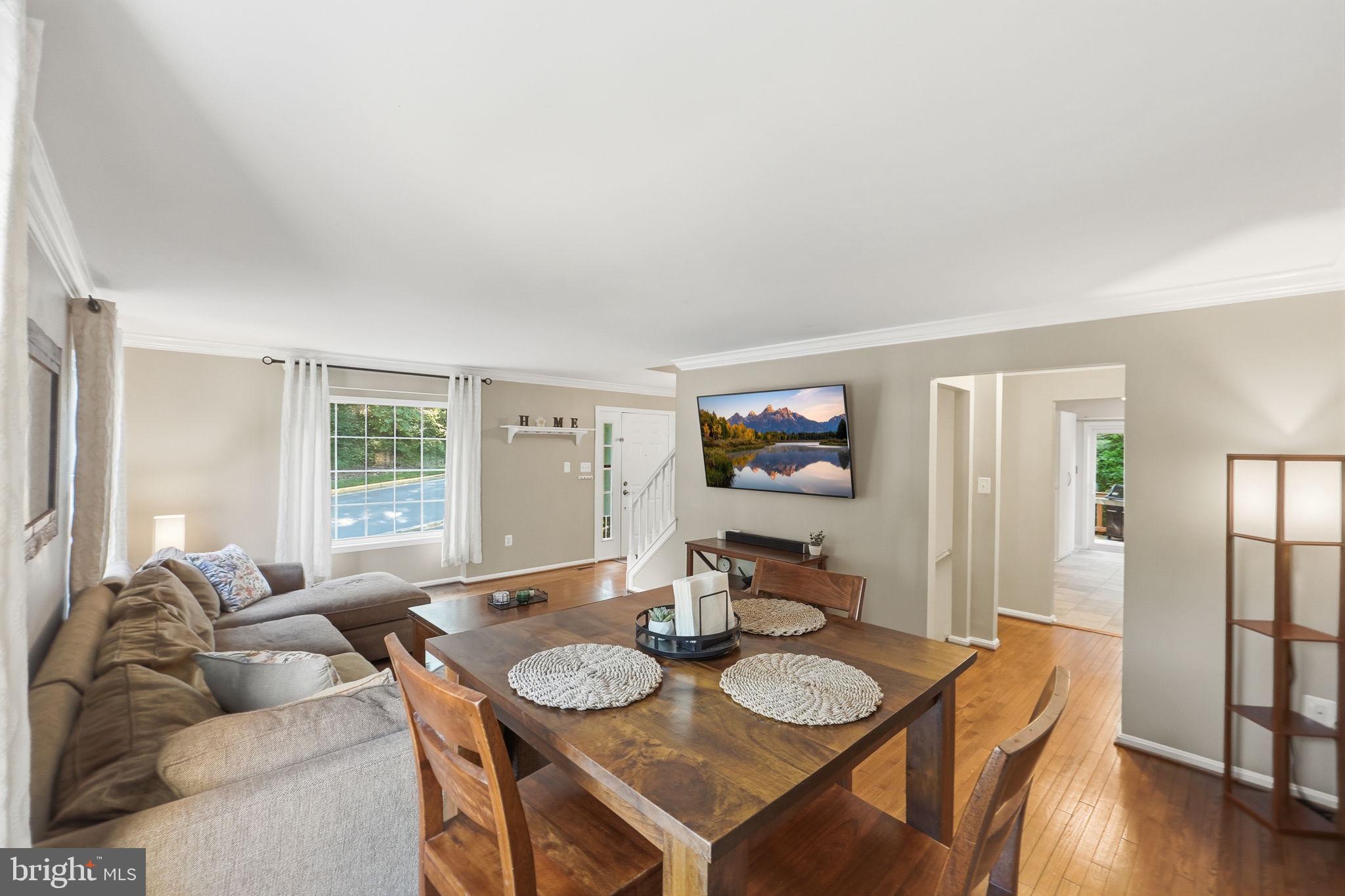7660 Southern Oak Drive Springfield, VA 22153 - Photo 7 of 37 ADDITIONAL TABLE SPACE