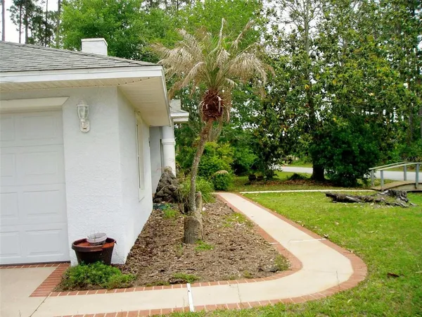 $2,100 | 20 Empress Lane, Palm Coast, FL 32164
