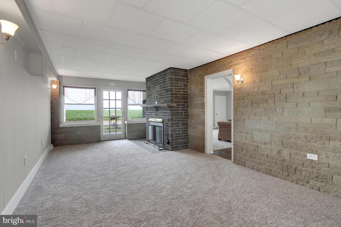 1552 Book Road Lancaster, PA 17602 - Photo 11 of 27 Gallery Image 11