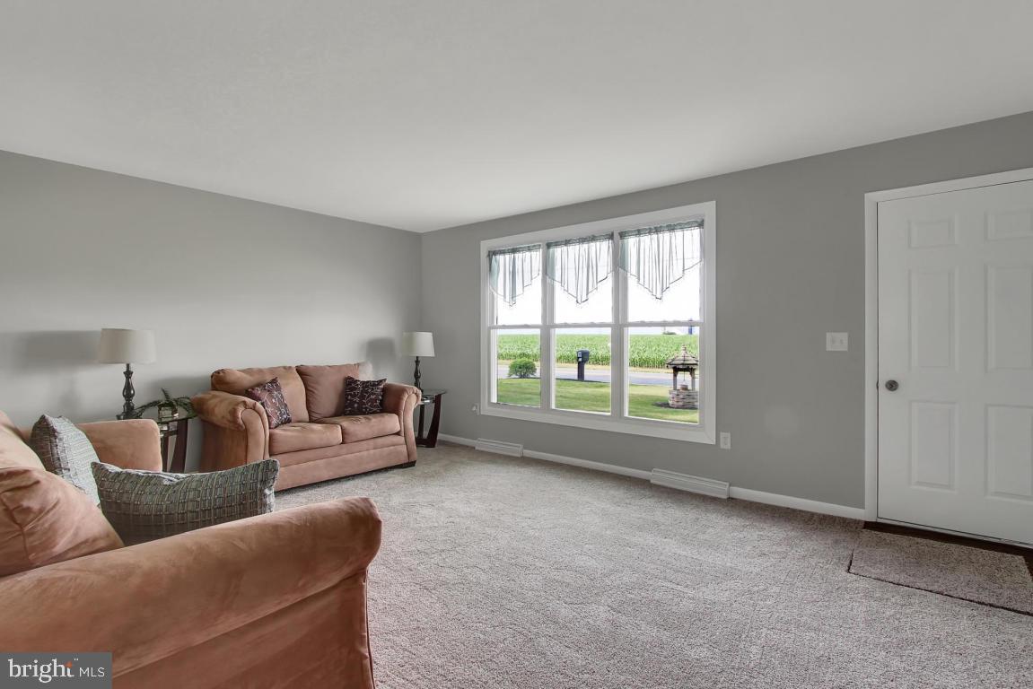 1552 Book Road Lancaster, PA 17602 - Photo 5 of 27 Gallery Image 5
