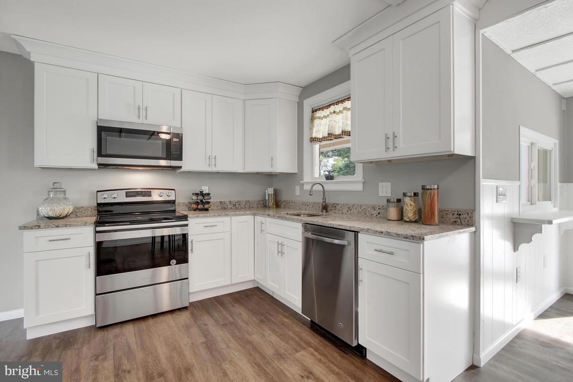 1552 Book Road Lancaster, PA 17602 - Photo 6 of 27 Gallery Image 6
