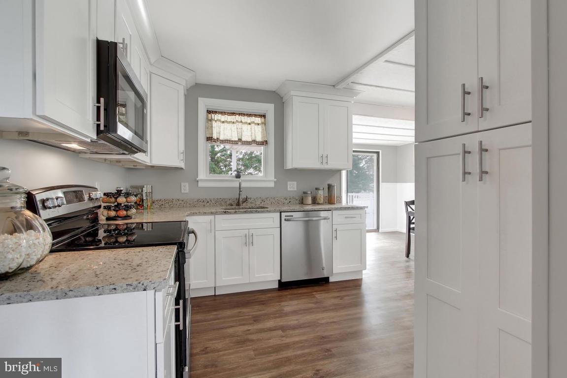 1552 Book Road Lancaster, PA 17602 - Photo 7 of 27 Gallery Image 7