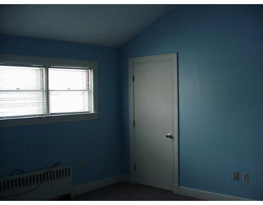 371 Northfield Road Lunenburg, MA 01462 - Photo 11 of 12 Gallery Image 11