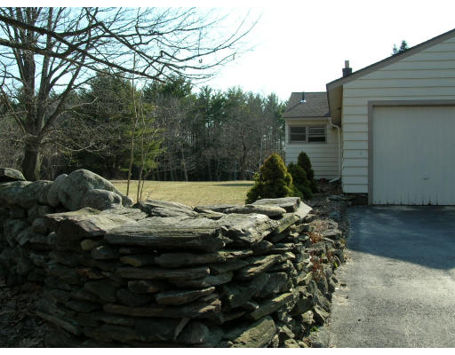 371 Northfield Road Lunenburg, MA 01462 - Photo 12 of 12 Gallery Image 12