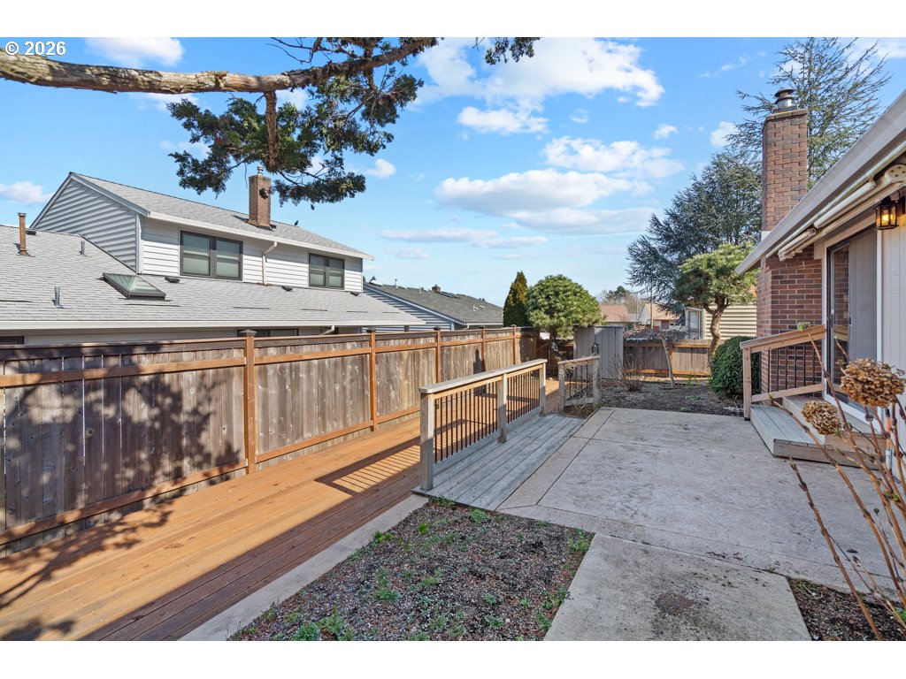 14859 Northeast Thompson Street Portland, OR 97230 - Photo 23 of 31
