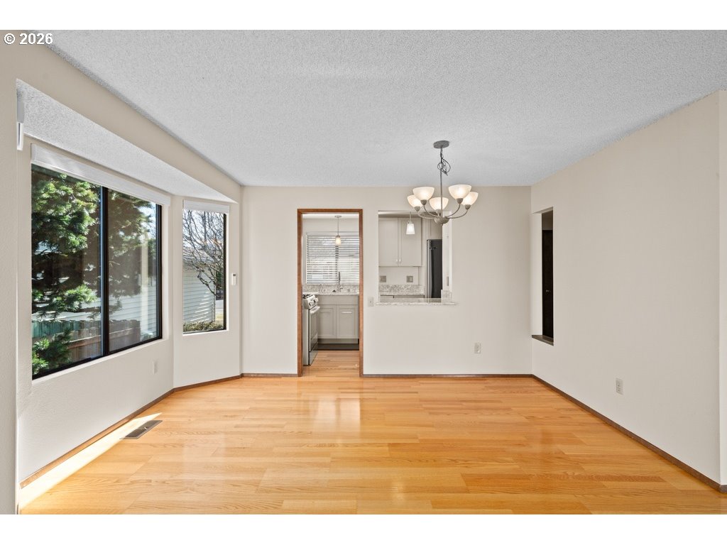 14859 Northeast Thompson Street Portland, OR 97230 - Photo 5 of 31