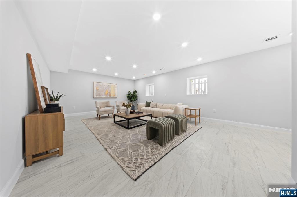 37 Devon Terrace Kearny, NJ 07032 - Photo 14 of 33