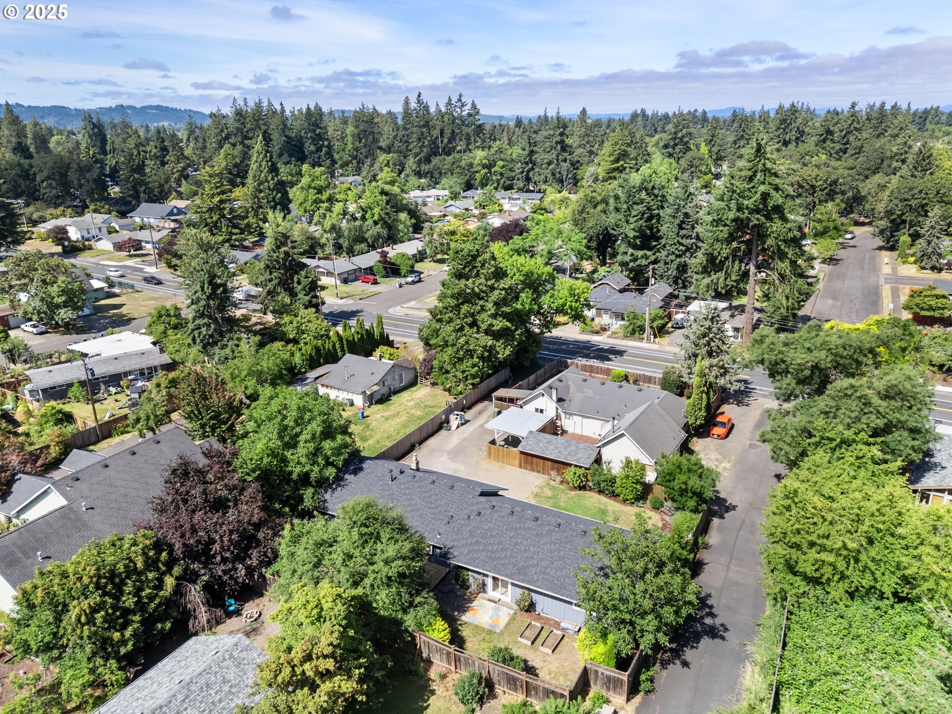 1699 Norkenzie Road Eugene, OR 97401 - Photo 37 of 44 Gallery Image 37