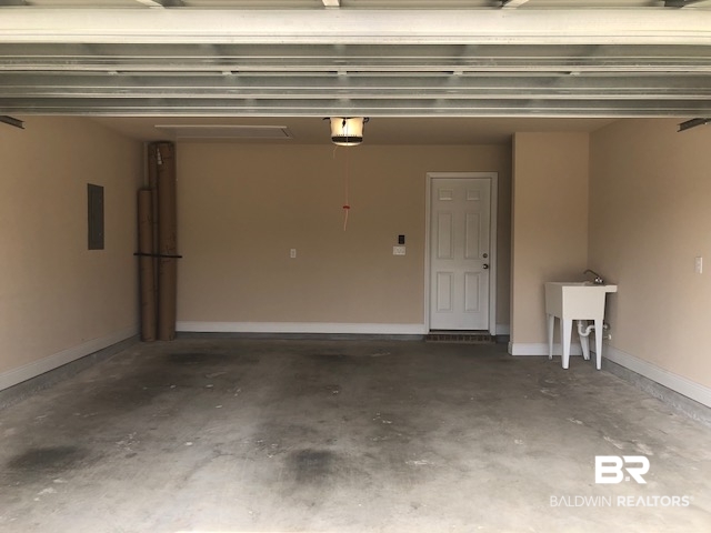 277 Wyatt Court Foley, AL 36535 - Photo 10 of 19 Garage