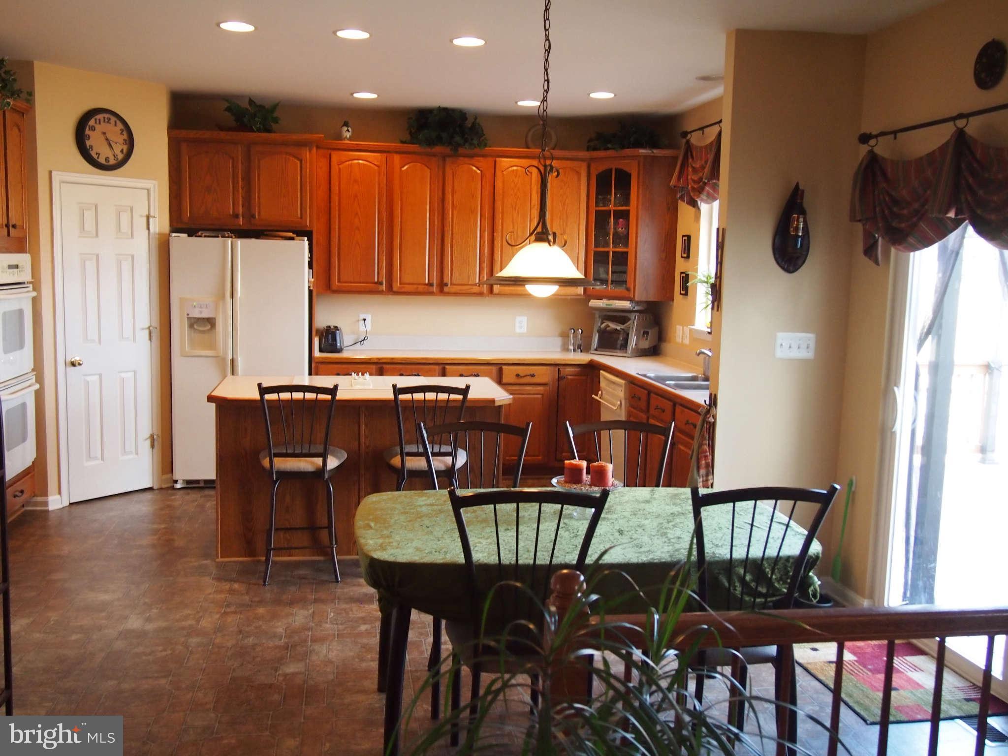 3806 Devonshire Road Hampstead, MD 21074 - Photo 4 of 27 Kitchen