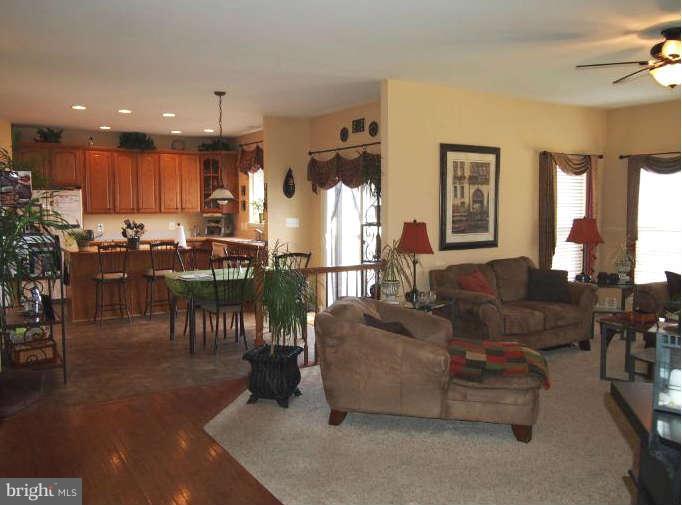 3806 Devonshire Road Hampstead, MD 21074 - Photo 6 of 27 Family Room