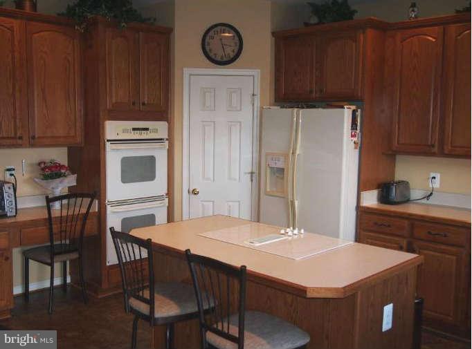 3806 Devonshire Road Hampstead, MD 21074 - Photo 7 of 27 Kitchen