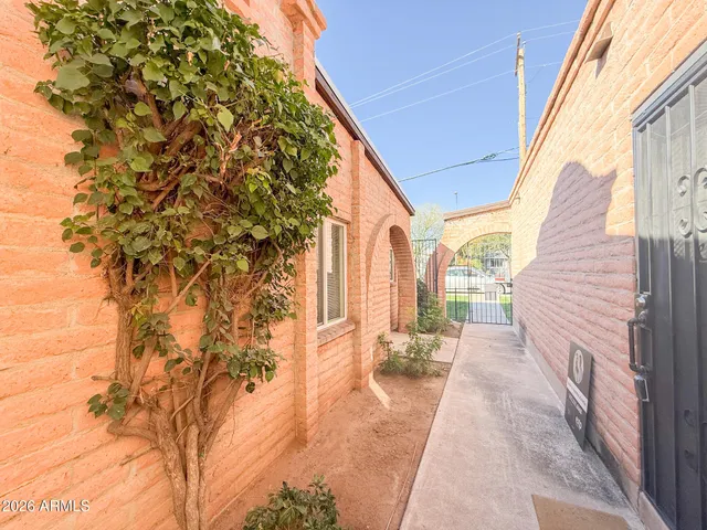 $1,895 | 3056 North 32nd Street, Unit 347, Phoenix, AZ 85018