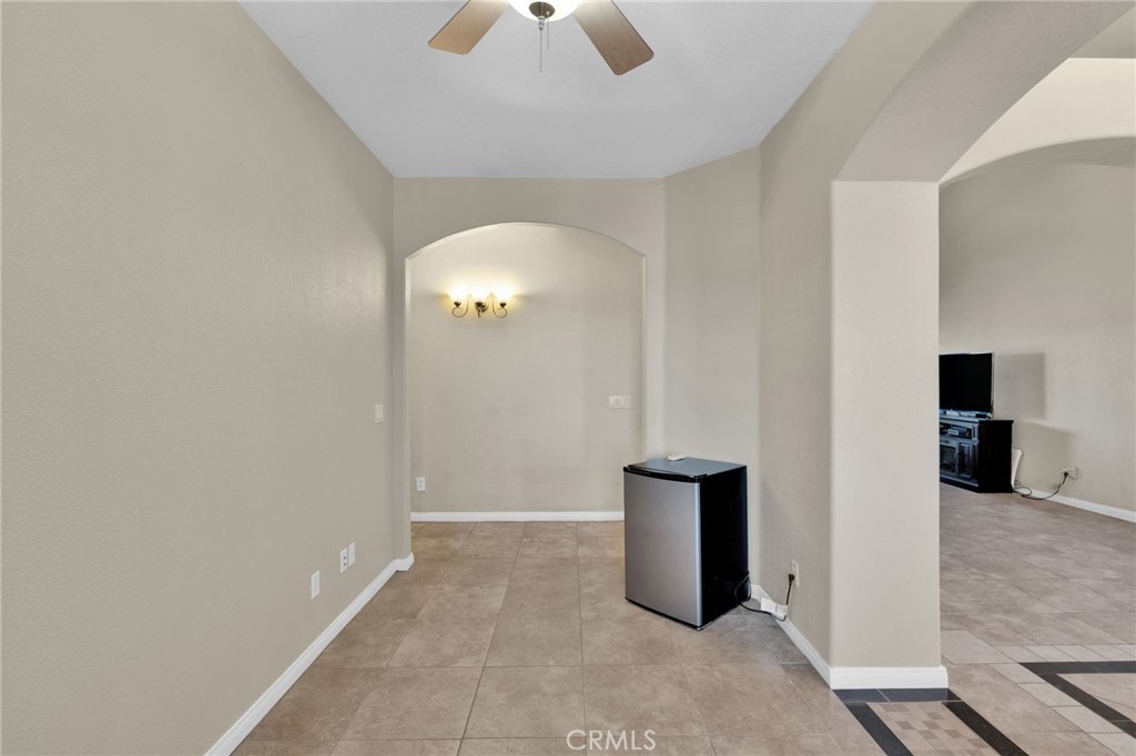 7435 Solano Road Phelan, CA 92371 - Photo 11 of 65