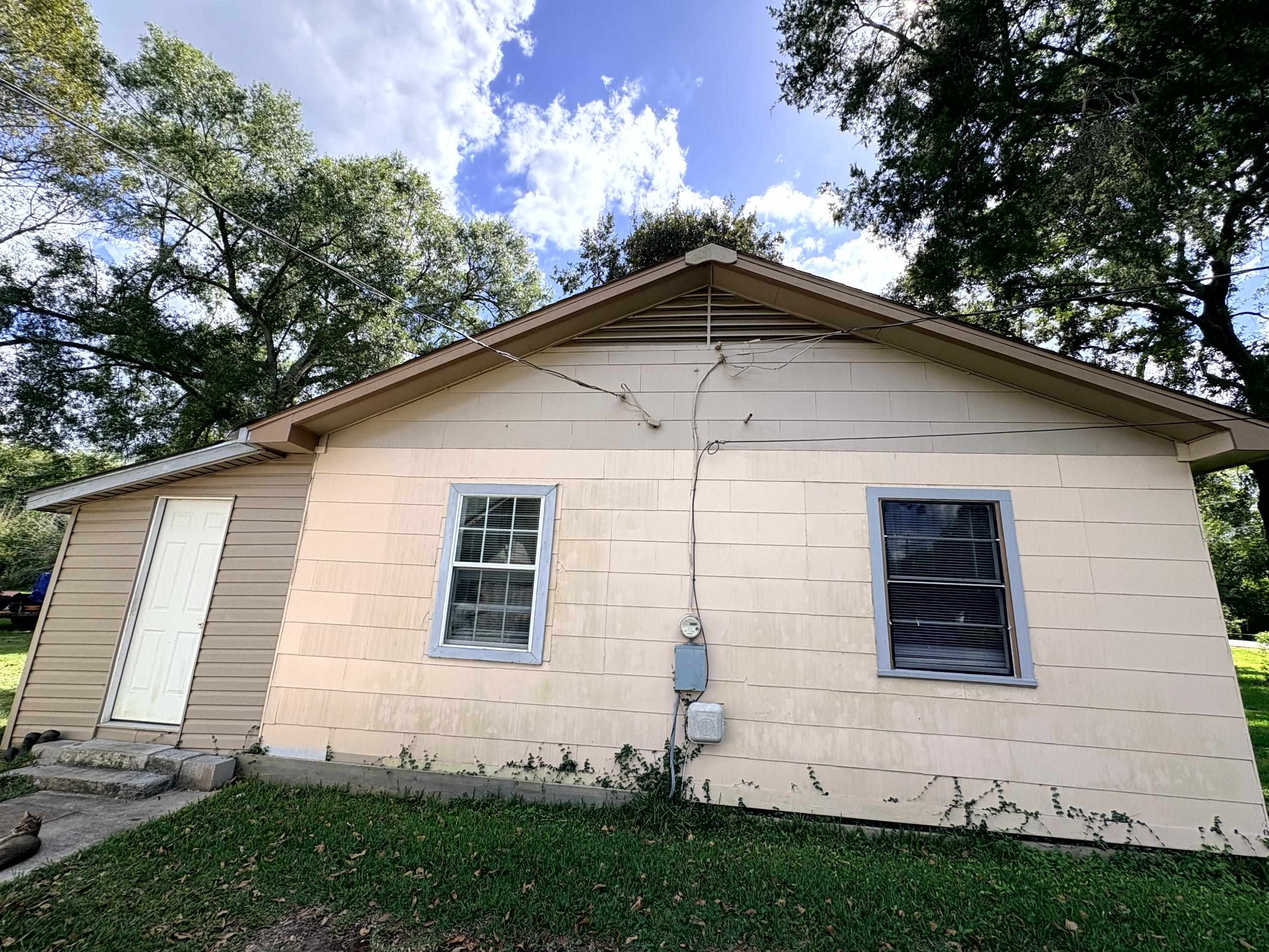 1875 Wescalder Road Beaumont, TX 77707 - Photo 9 of 27