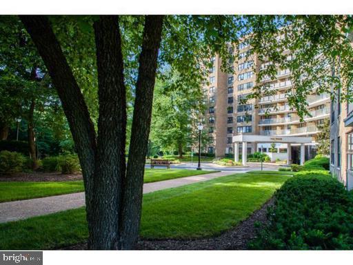1600 Hagys Ford Road, Unit 7R Narberth, PA 19072 - Photo 16 of 20 a view of a building with a yard