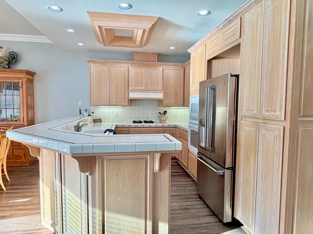 $875,000 | 1030 Shoreline Drive, Unit 2, Copperopolis, CA 95228