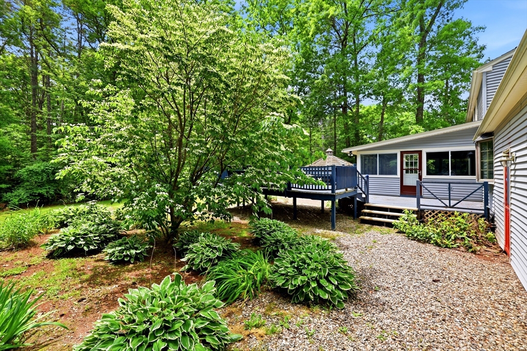 1292 Burts Pit Road Northampton, MA 01062 - Photo 31 of 41