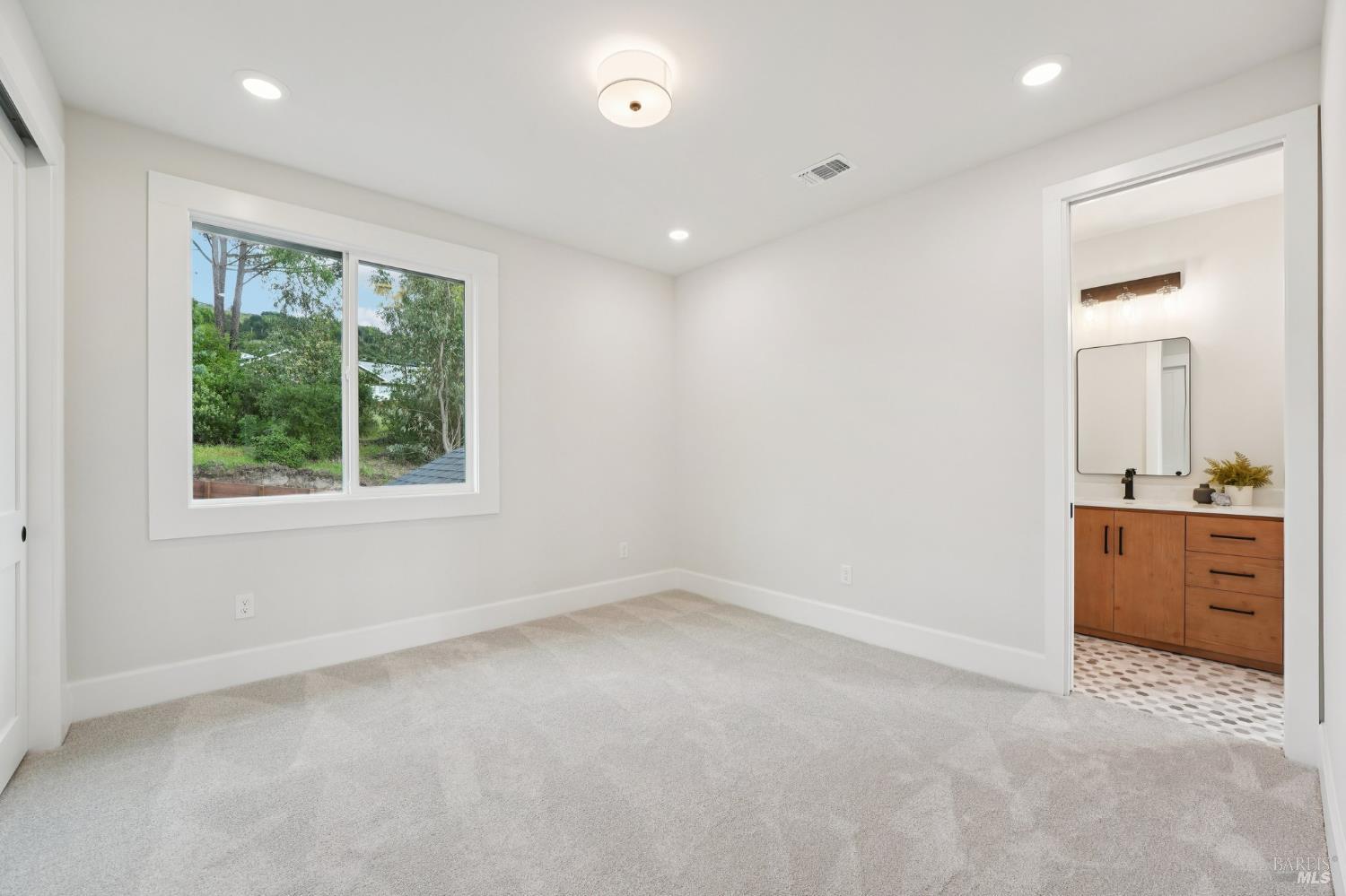 5663 Crystal Drive Santa Rosa, CA 95404 - Photo 33 of 94