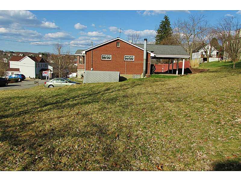 309 Spring Street Oakdale, PA 15071 - Photo 21 of 21 Yard/Garden. Yard for Pets & games