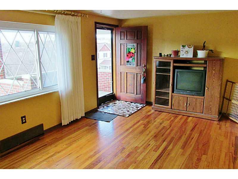 309 Spring Street Oakdale, PA 15071 - Photo 6 of 21 Living Room. Beautiful Hardwood Rich floors