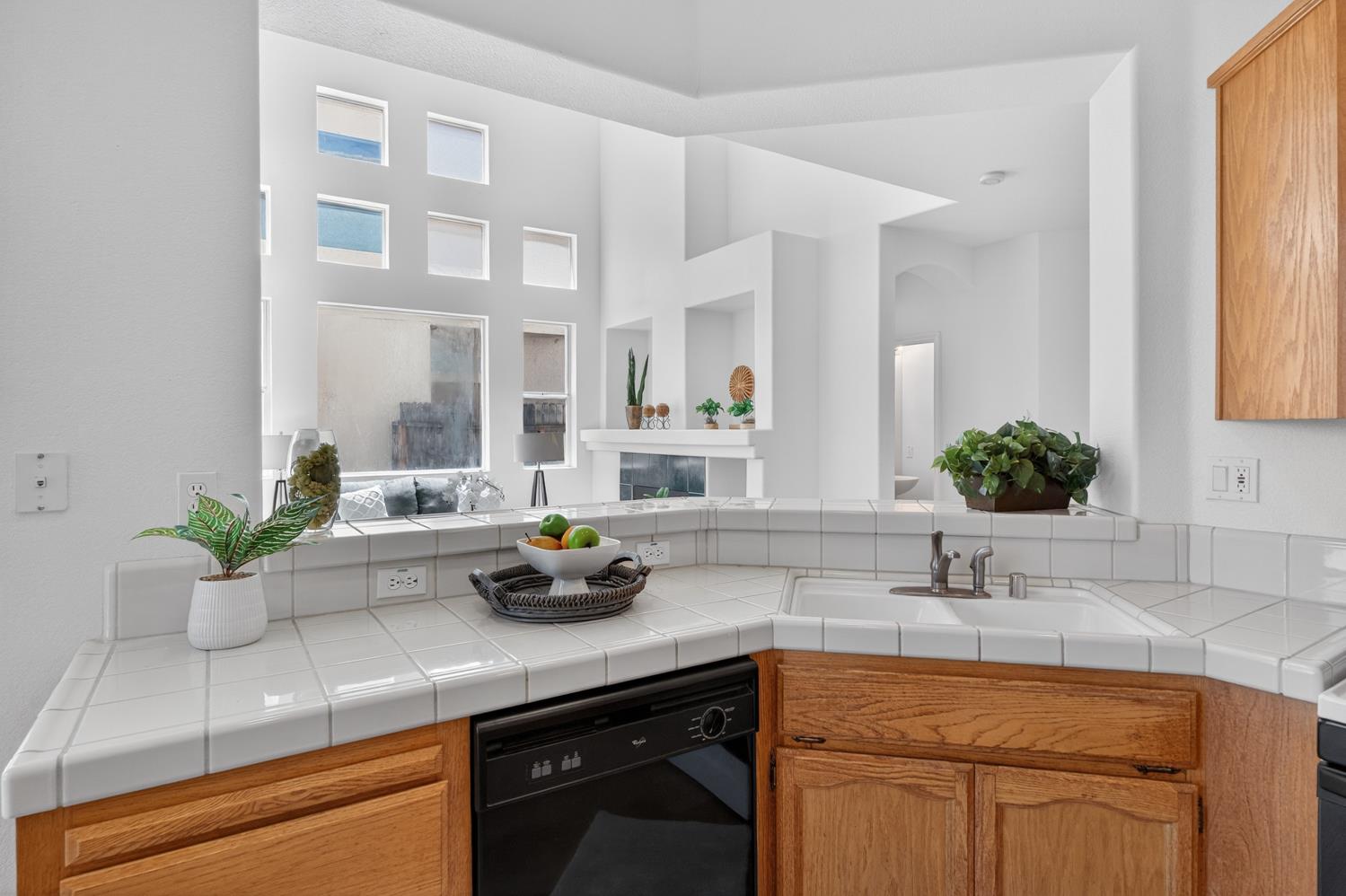 9087 Trumbauer Way Elk Grove, CA 95758 - Photo 20 of 66
