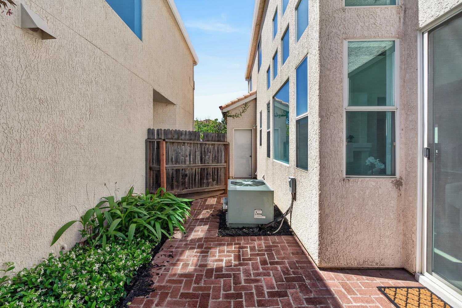 9087 Trumbauer Way Elk Grove, CA 95758 - Photo 52 of 66