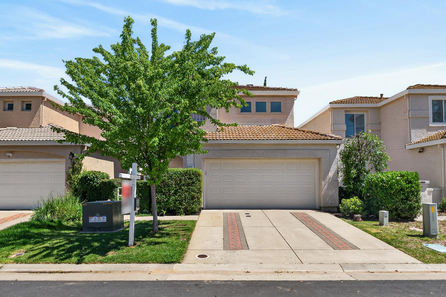 9087 Trumbauer Way Elk Grove, CA 95758 - Photo 9 of 66