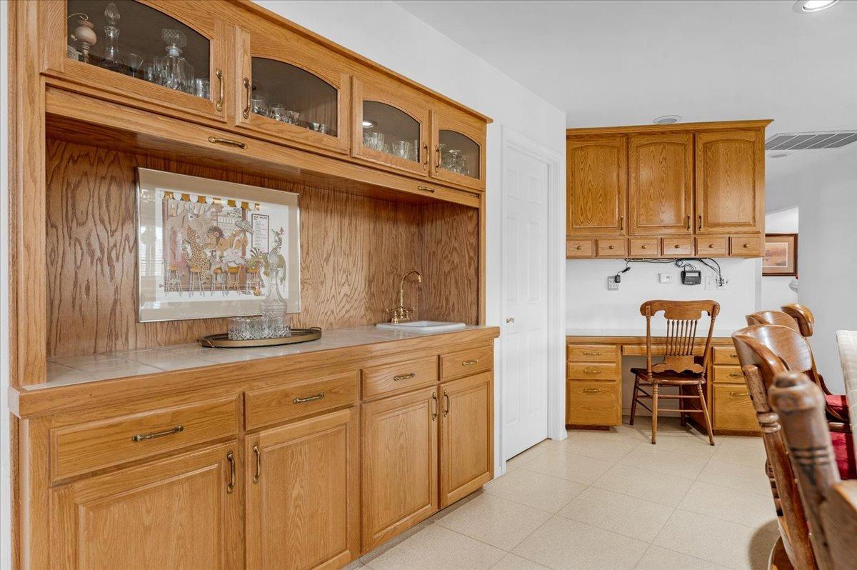 10925 Rusty Spur Lane Clovis, CA 93619 - Photo 11 of 94