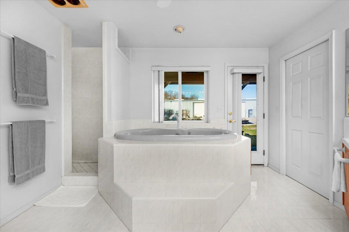 10925 Rusty Spur Lane Clovis, CA 93619 - Photo 40 of 94